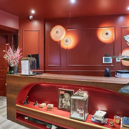 Lux Picpus 3* Parijs