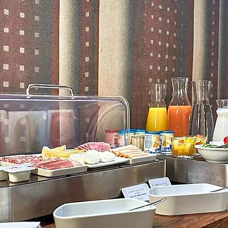 Lux Picpus Hotel