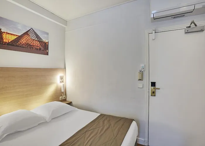 Lux Picpus 3* 파리