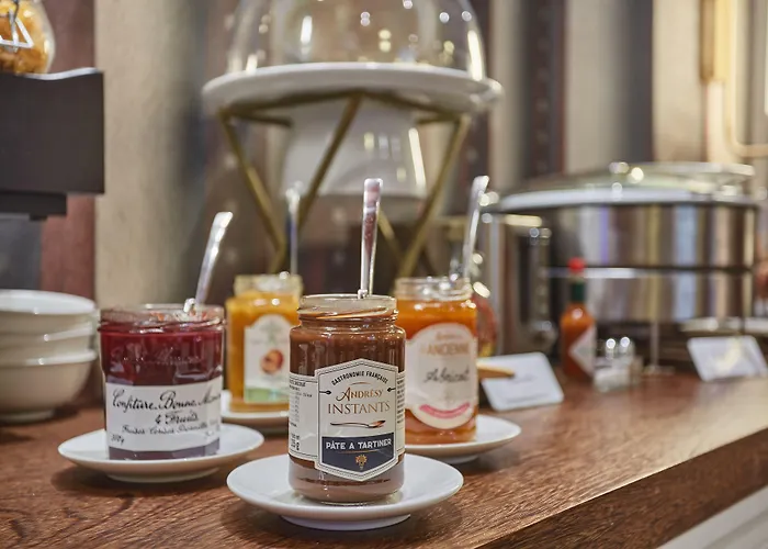 호텔 Lux Picpus 3*